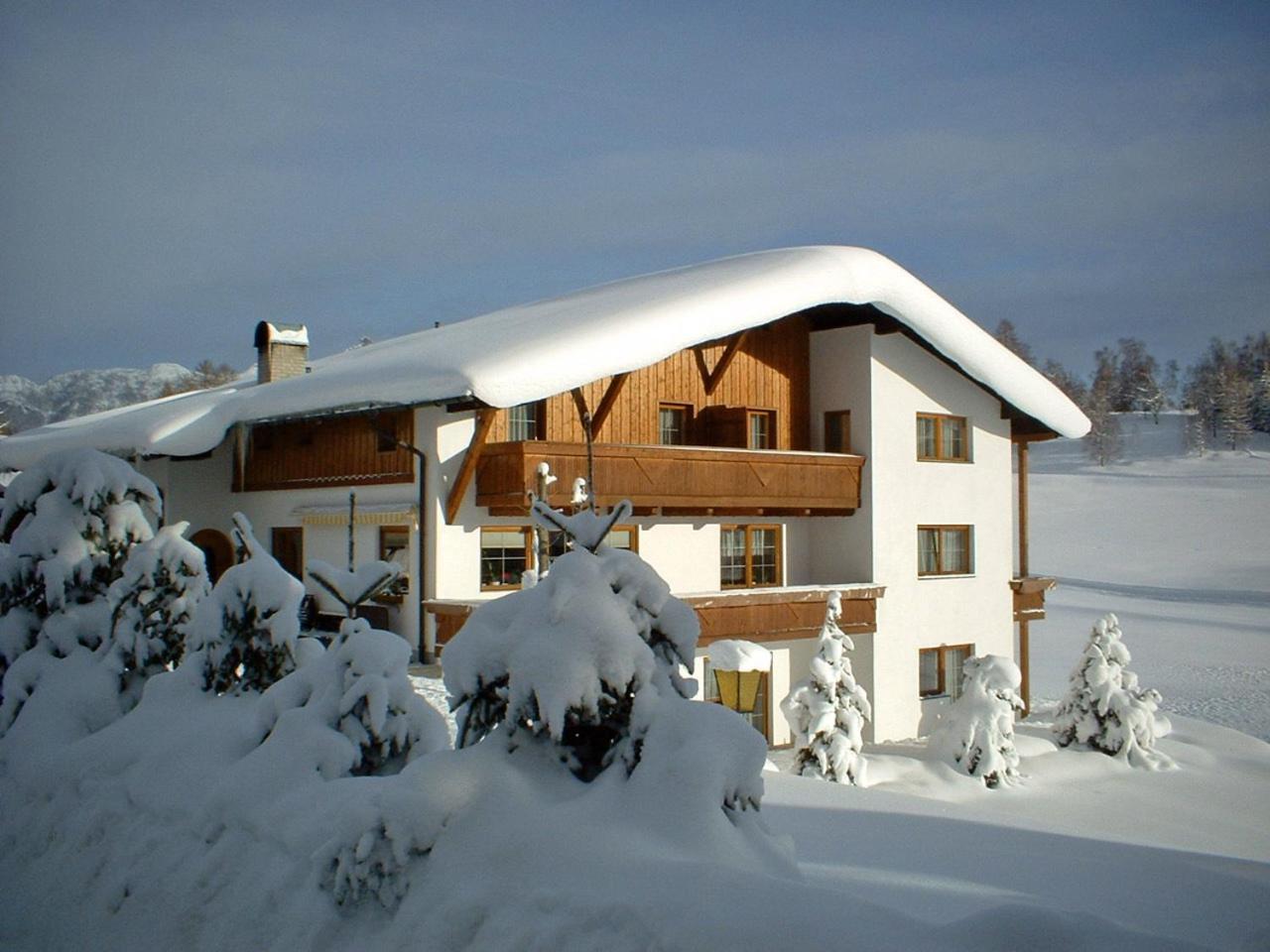 Gaestehaus Manuela - Familie Rantner เซเฟลด์ อิน ทิโรล ภายนอก รูปภาพ