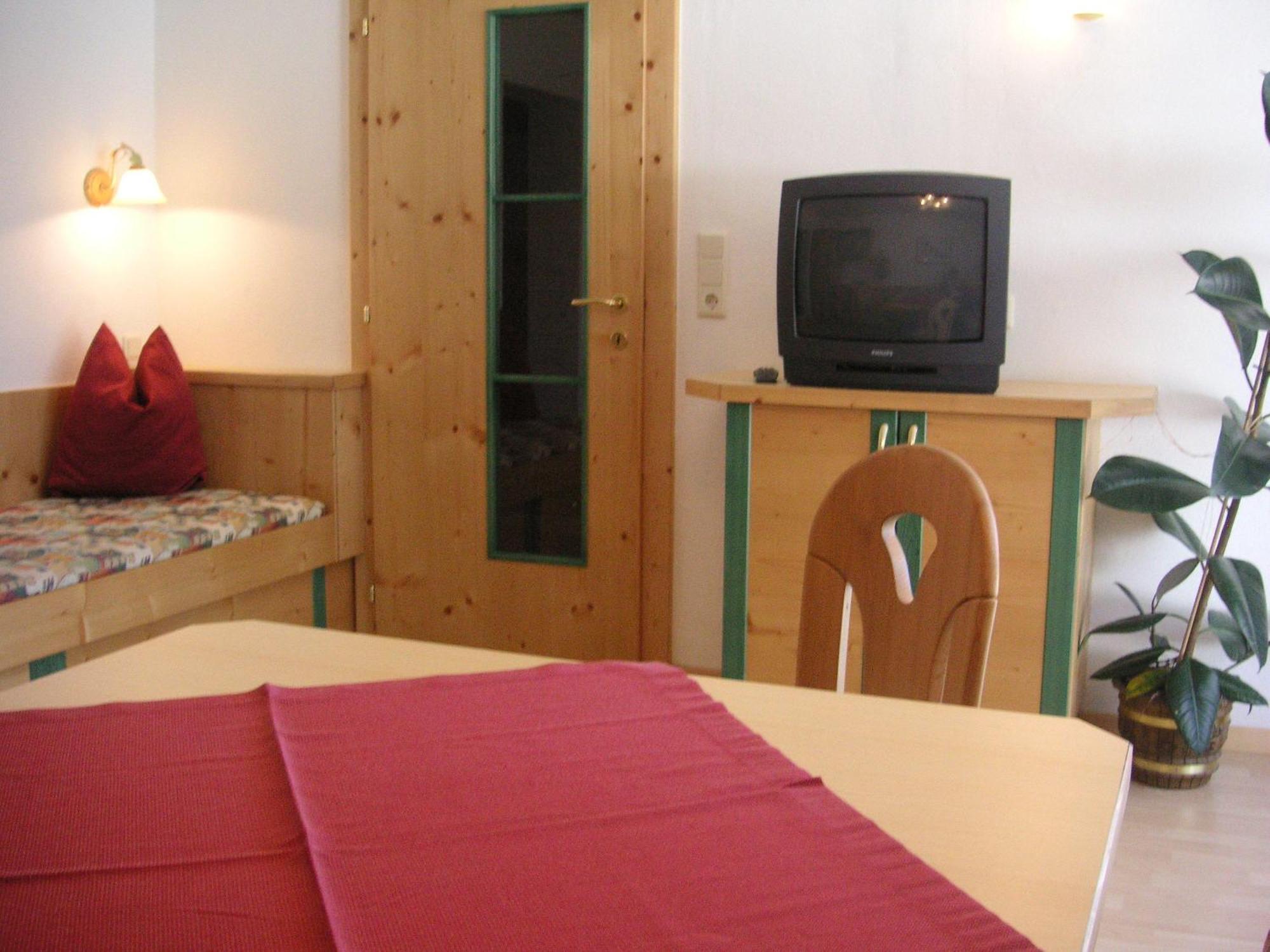 Gaestehaus Manuela - Familie Rantner เซเฟลด์ อิน ทิโรล ห้อง รูปภาพ